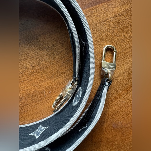 Louis Vuitton Bag Strap - Picture 4 of 7